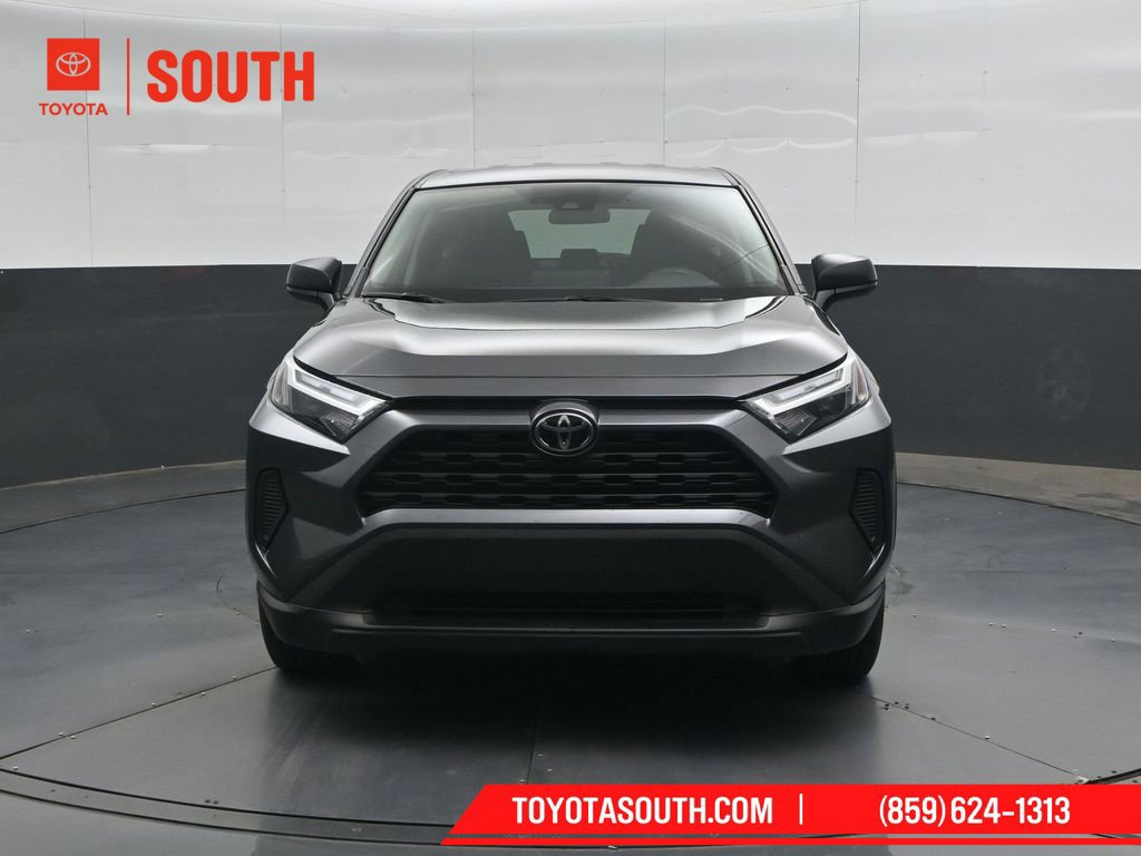 Used 2024 Toyota RAV4 LE FWD image 5