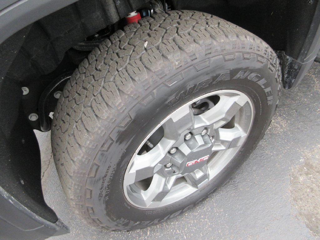 Certified 2026 GMC Sierra 2500 SLE w/ SLE Value Package; AWD/4WD image 15
