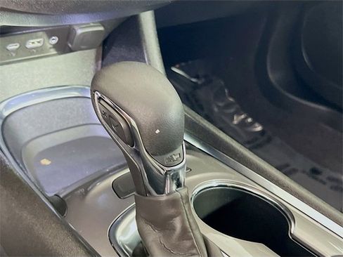 Used 2023 Chevrolet Malibu LT image 14