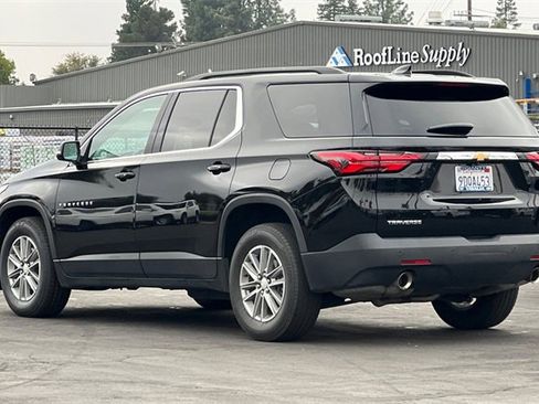 Used 2023 Chevrolet Traverse LT image 6