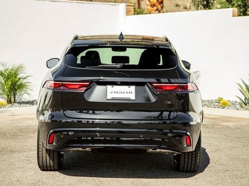 New 2026 Jaguar F-PACE R-Dynamic S image 8
