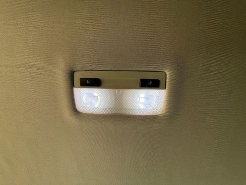 Used 2016 Chevrolet Colorado Z71 image 36