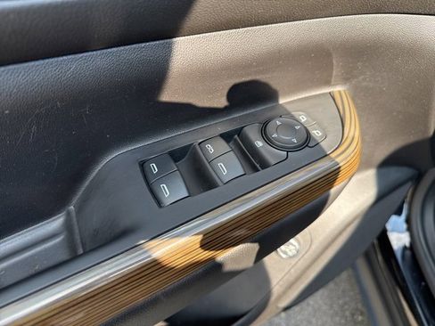 Used 2022 GMC Acadia SLE w/ Driver Convenience Package image 21