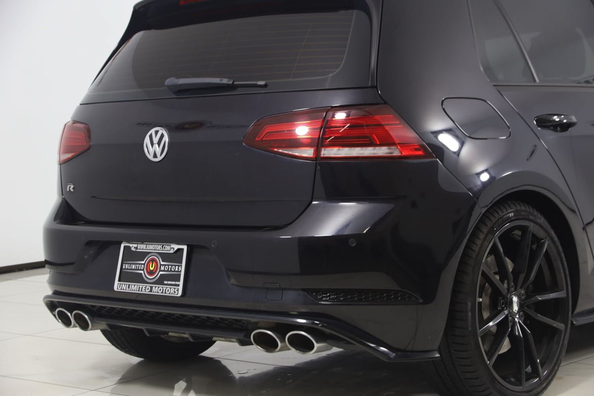 Used 2019 Volkswagen Golf 4-Door AWD/4WD image 37