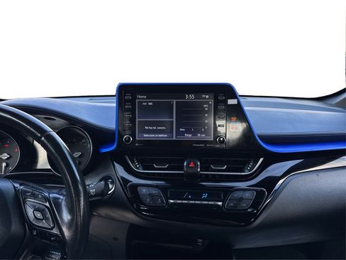 Used 2022 Toyota C-HR XLE image 17