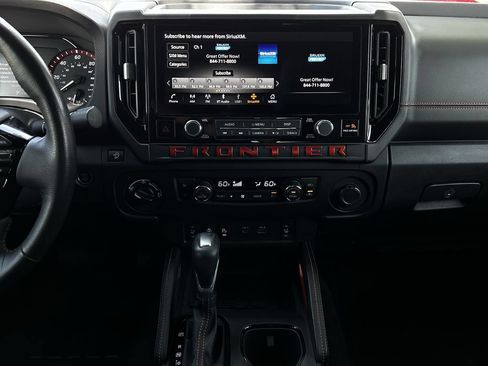 Used 2025 Nissan Frontier PRO-4X w/ Pro Convenience Package AWD/4WD image 17