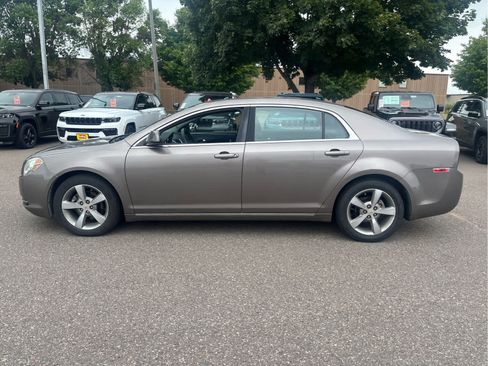 Used 2011 Chevrolet Malibu LT FWD image 6