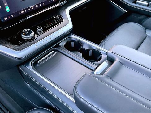 Used 2025 Ford Expedition Max Platinum w/ Stealth Performance Package image 17