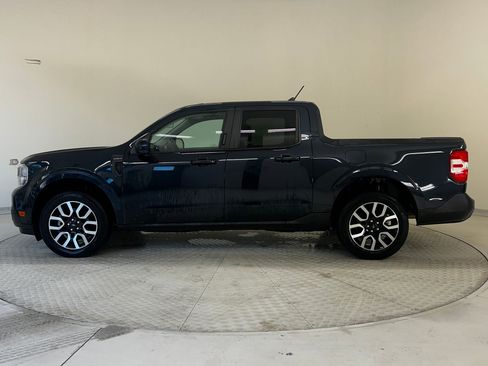 Used 2022 Ford Maverick Lariat w/ Lariat Luxury Package image 2