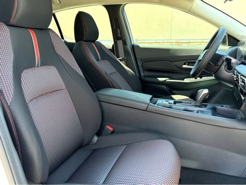 New 2026 Nissan Sentra SR w/ SR Premium Package FWD image 9