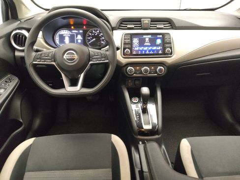 Used 2021 Nissan Versa SV FWD image 22
