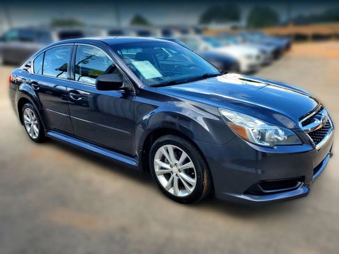 Used 2013 Subaru Legacy 2.5i Premium w/ All-Weather Pkg AWD/4WD image 18