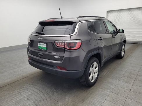 Used 2018 Jeep Compass Latitude w/ Popular Equipment Group image 9