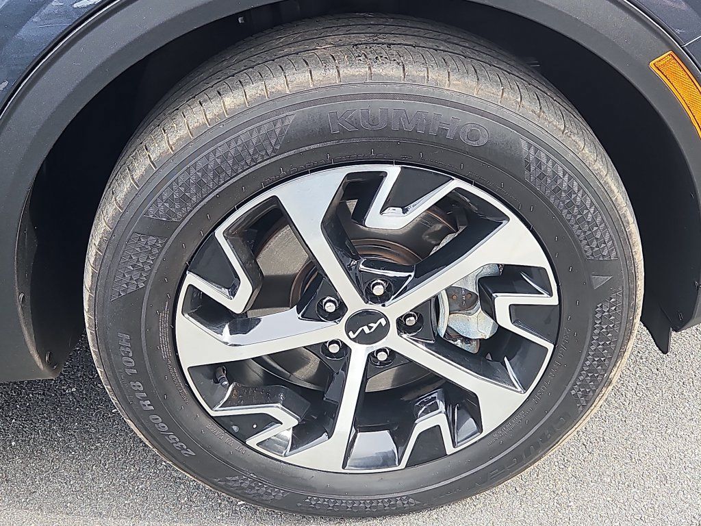Certified 2023 Kia Sportage EX AWD/4WD image 10