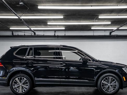 Used 2018 Volkswagen Tiguan SEL FWD image 6