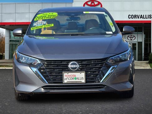 Used 2025 Nissan Sentra SV w/ SV Premium Package FWD image 9