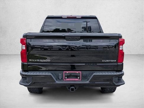 Used 2022 Chevrolet Silverado 1500 Custom RWD image 6