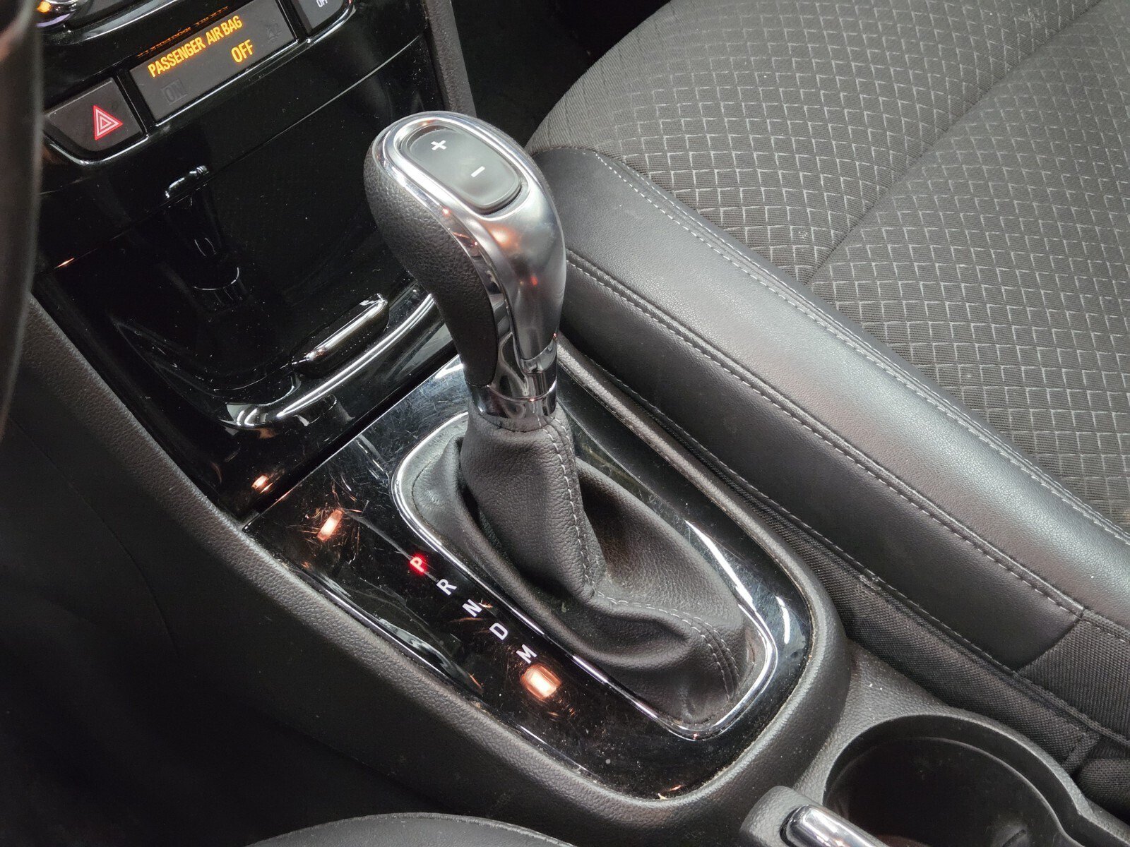 Used 2019 Buick Encore Preferred FWD image 19