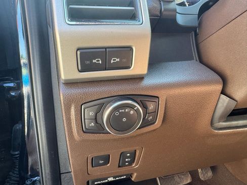 Used 2021 Ford F250 King Ranch w/ King Ranch Ultimate Package AWD/4WD image 33