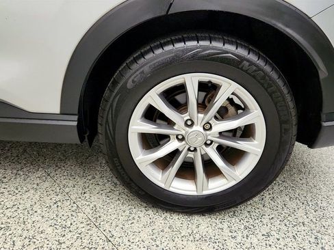 Used 2023 Honda CR-V EX-L image 9
