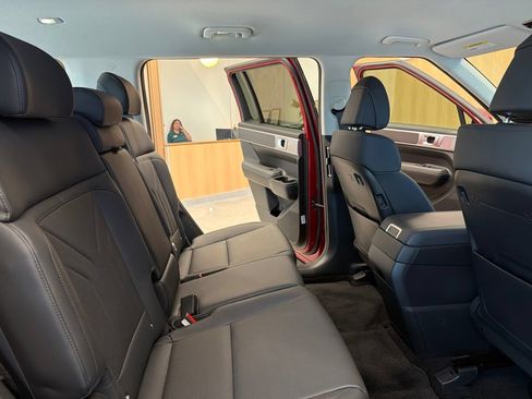 Used 2026 Hyundai Santa Fe SEL FWD image 39