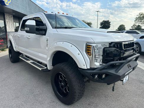 Used 2018 Ford F350 Lariat w/ Lariat Ultimate Package AWD/4WD image 9