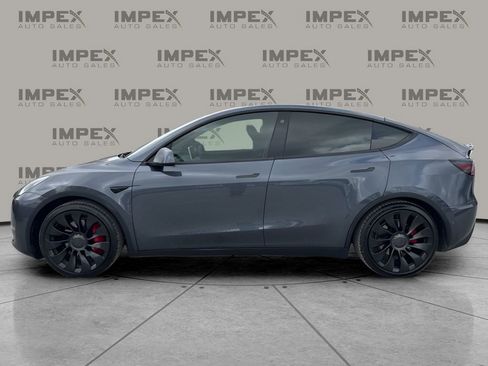 Used 2022 Tesla Model Y Performance image 2