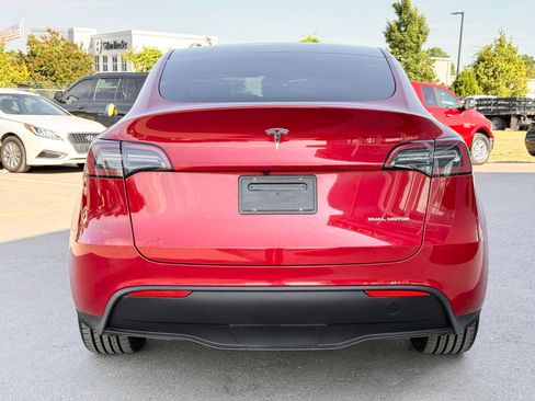 Used 2023 Tesla Model Y Long Range AWD/4WD image 8