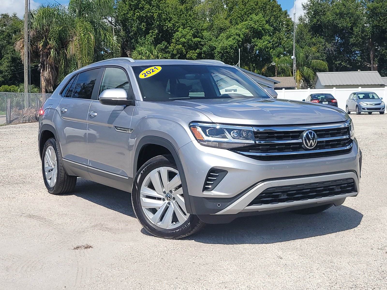 Used 2021 Volkswagen Atlas Cross Sport SE w/ Panoramic Sunroof Package FWD image 32