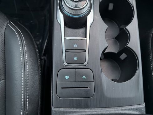 Certified 2022 Ford Escape SEL w/ Technology Package image 35