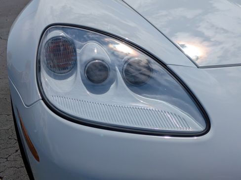 Used 2010 Chevrolet Corvette Grand Sport w/ Preferred Equipment Group image 10