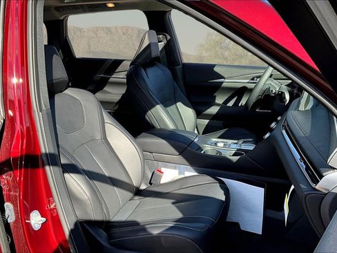 Used 2025 INFINITI QX60 Luxe w/ Vision Package image 7