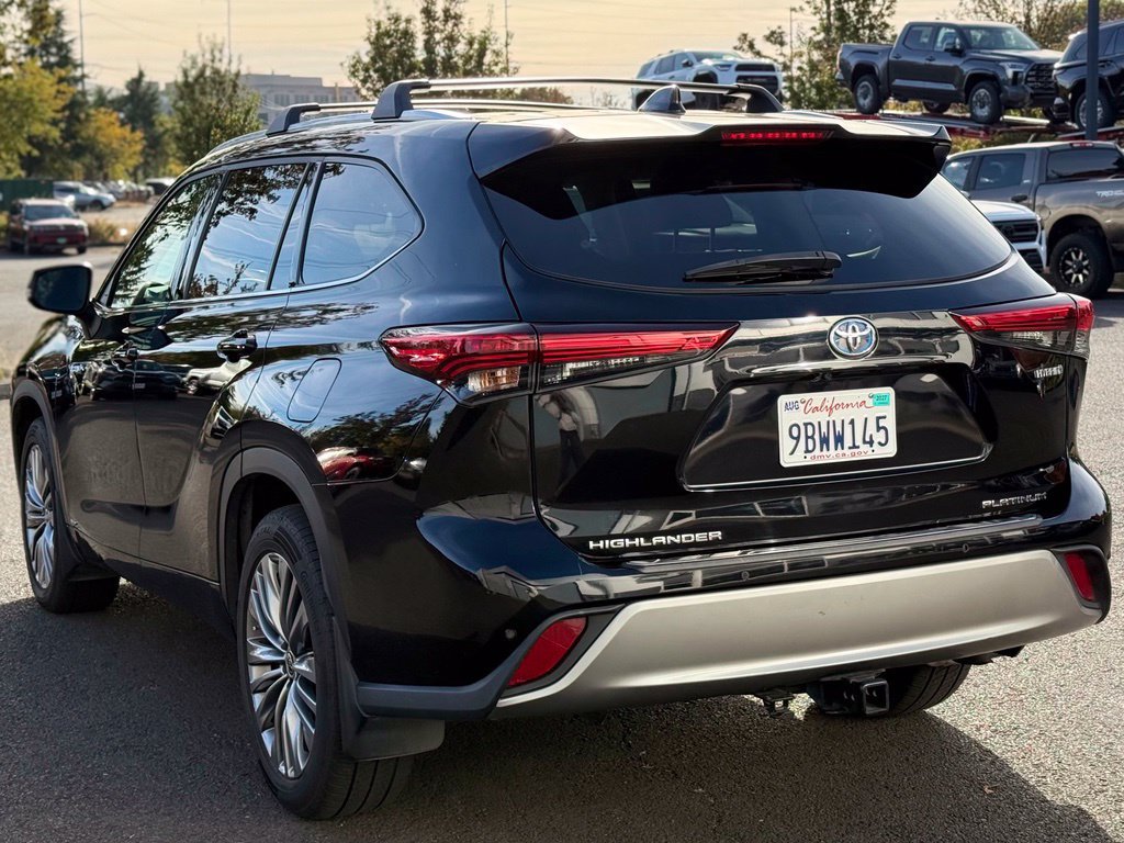 Used 2020 Toyota Highlander Limited AWD/4WD image 3