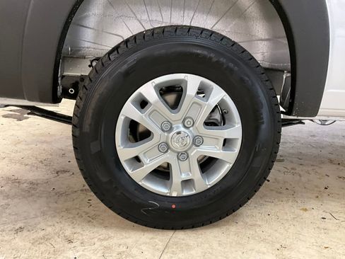 New 2025 RAM ProMaster 1500 w/ Quick Order Package 22G SLT image 14