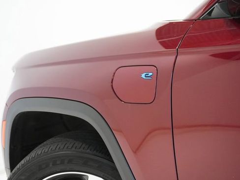 Used 2023 Jeep Grand Cherokee 4WD 4xe image 6