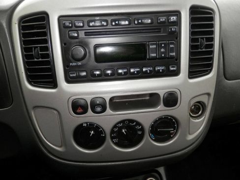 Used 2007 Ford Escape XLT image 14