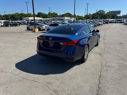 Used 2020 Nissan Altima 2.5 S FWD image 3