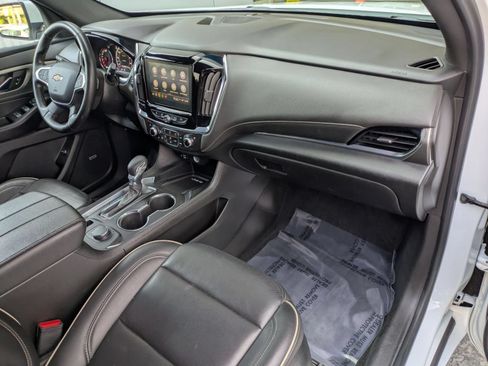 New 2023 Chevrolet Traverse Premier FWD image 28