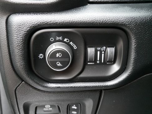 Used 2021 RAM 1500 Laramie image 16