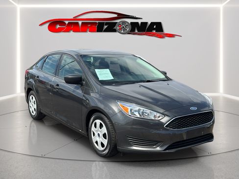 Used 2017 Ford Focus S FWD image 1