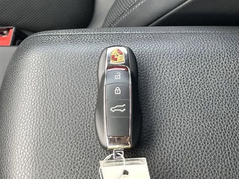 Used 2023 Porsche Macan Turbo AWD/4WD image 20