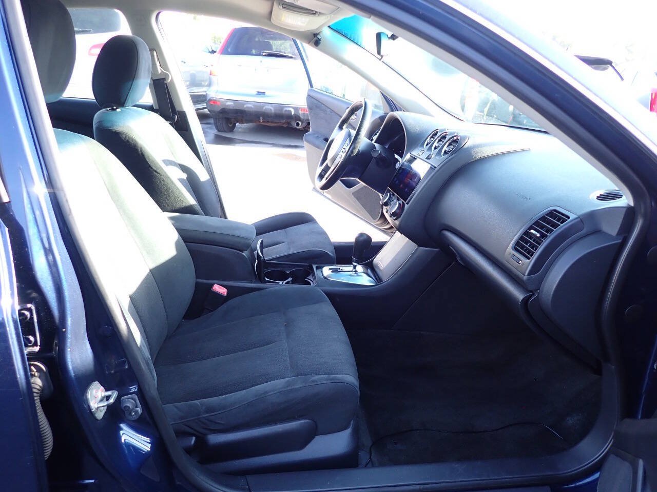 Used 2012 Nissan Altima 2.5 S w/ Convenience Pkg FWD image 12