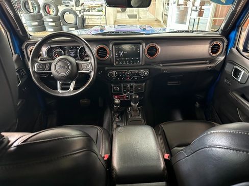 Certified 2020 Jeep Gladiator Mojave w/ Dual Top Group image 12