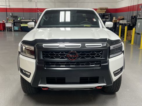 Used 2025 Nissan Frontier PRO-4X w/ Pro Premium Package AWD/4WD image 3