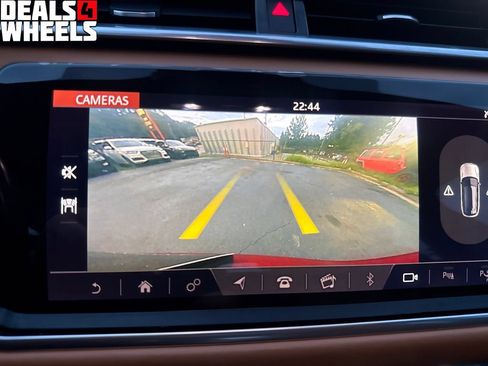 Used 2018 Land Rover Range Rover Velar R-Dynamic HSE AWD/4WD image 20