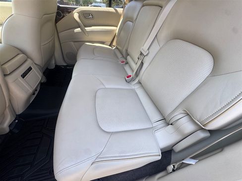 Used 2017 INFINITI QX80 4WD w/ Driver Assistance Package image 37