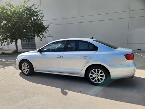 Used 2014 Volkswagen Jetta SE image 36
