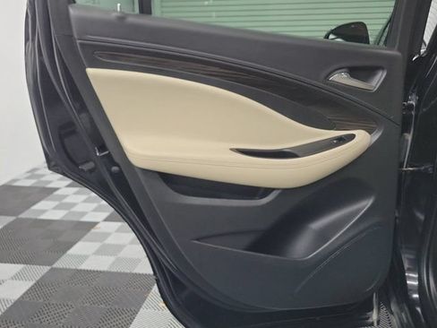 Used 2019 Buick Envision Preferred FWD image 17