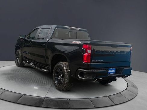 Used 2020 Chevrolet Silverado 1500 LT Trail Boss AWD/4WD image 3
