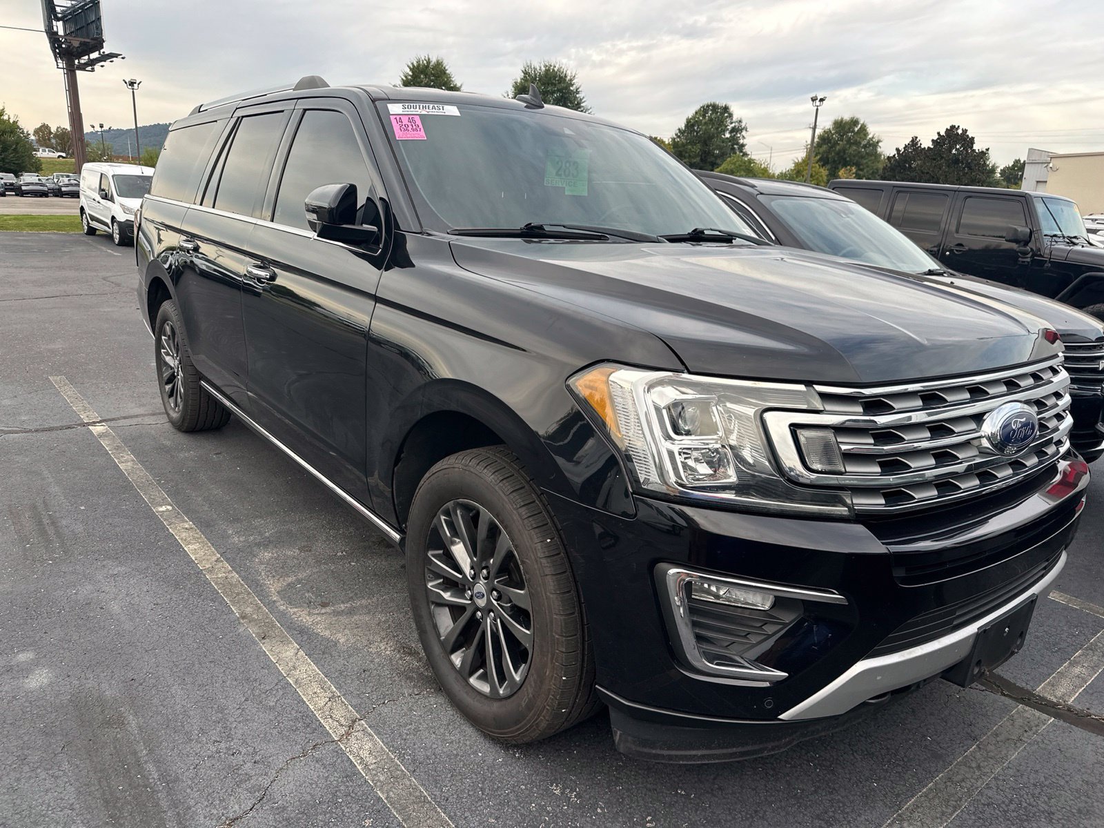 Used 2019 Ford Expedition Max Limited w/ Driver Assistance Package AWD/4WD image 2